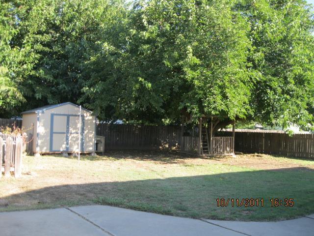 1009 Meadowview Dr, Galt, CA 95632 photo 8