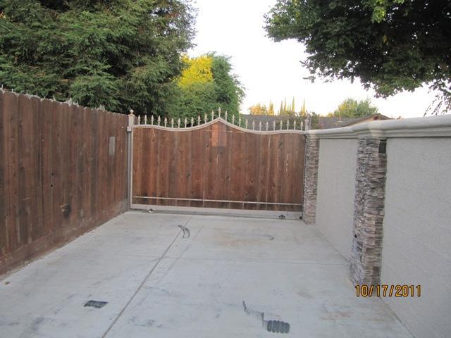 1313 Kara Ln, Modesto, CA 95355 photo 3