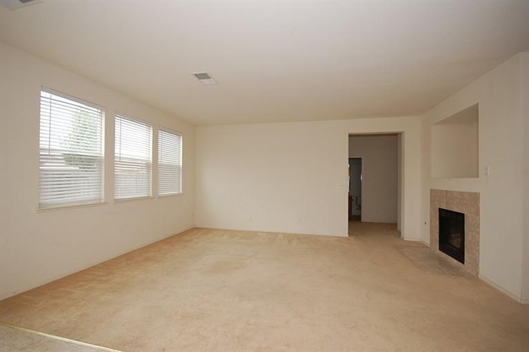 11 Walker Ranch Pkwy, Patterson, CA 95363 photo 4