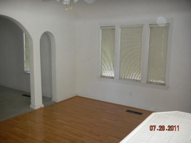 1321 E Marshall St, Turlock, CA 95380 photo 10