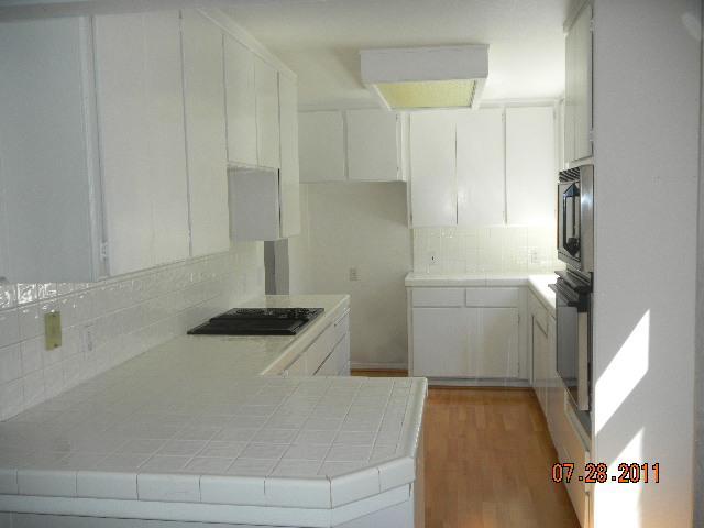 1321 E Marshall St, Turlock, CA 95380 photo 2