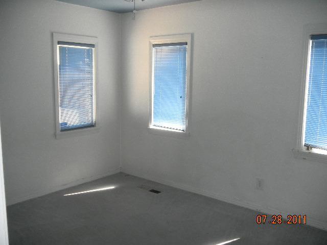 1321 E Marshall St, Turlock, CA 95380 photo 8