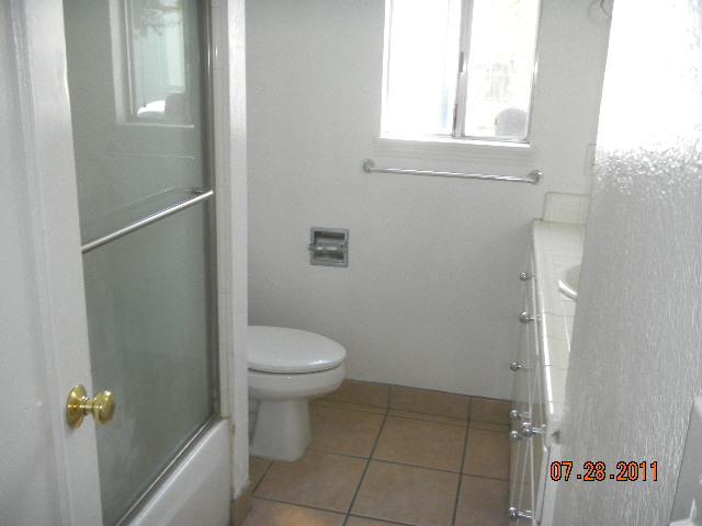 1321 E Marshall St, Turlock, CA 95380 photo 7