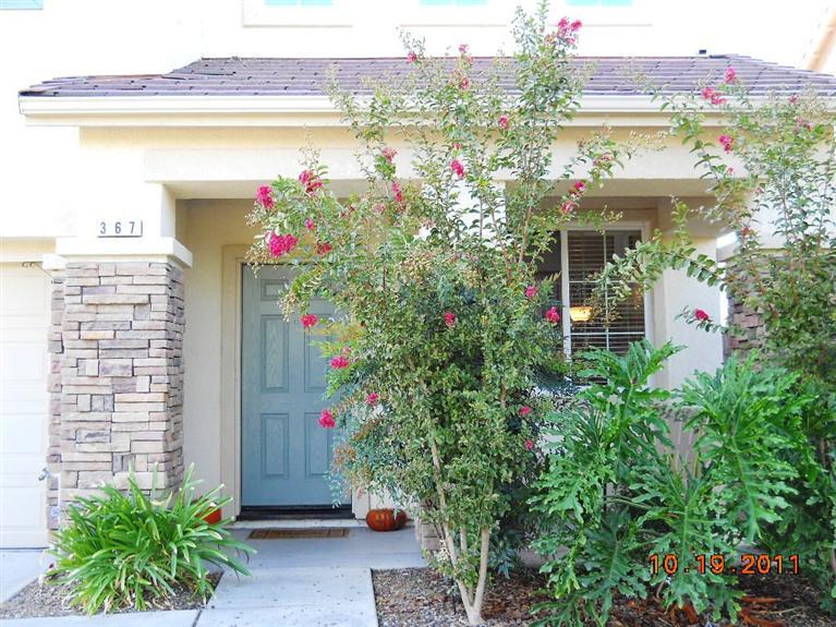 367 Albert Dr, Merced, CA 95341 photo 2