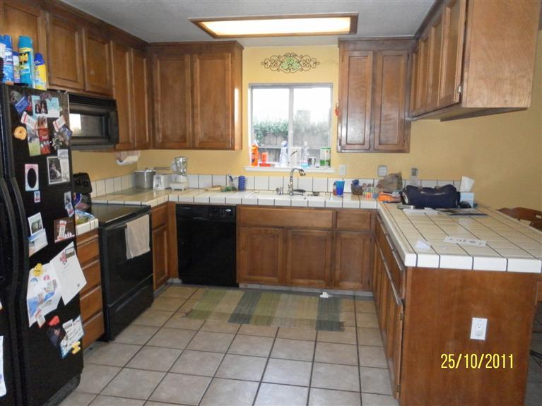 1000 Chalone Ct, Modesto, CA 95358 photo 2