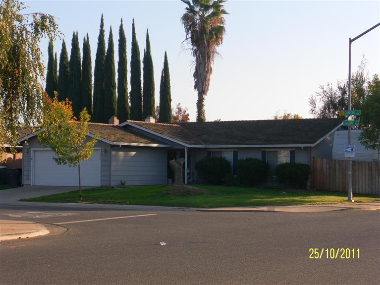 1000 Chalone Ct, Modesto, CA 95358 photo 1