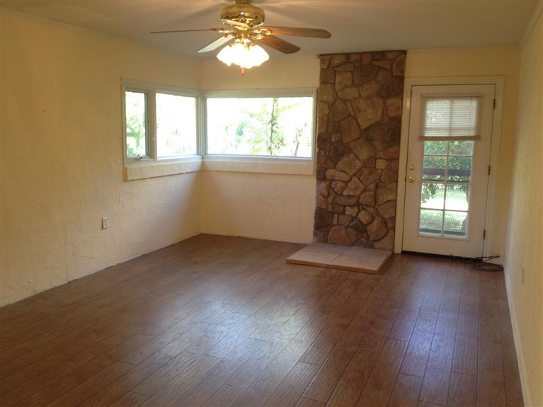 9357 Tilton Ln, Orangevale, CA 95662 photo 6