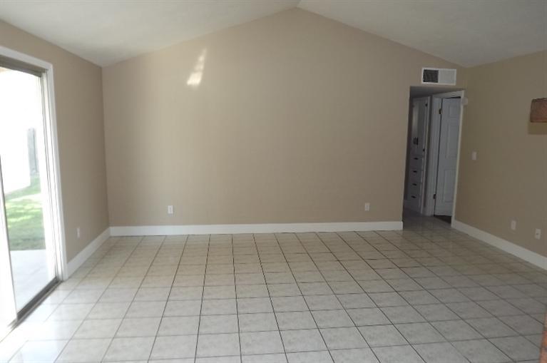 1013 Winepress Ln, Modesto, CA 95351 photo 7