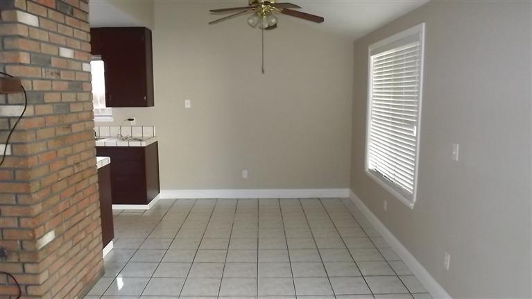 1013 Winepress Ln, Modesto, CA 95351 photo 8