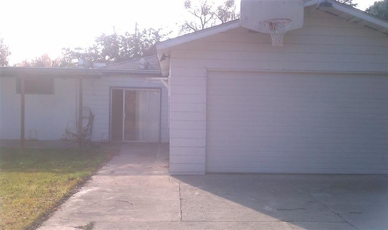 241 Kavanagh Ave, Modesto, CA 95350 photo 3