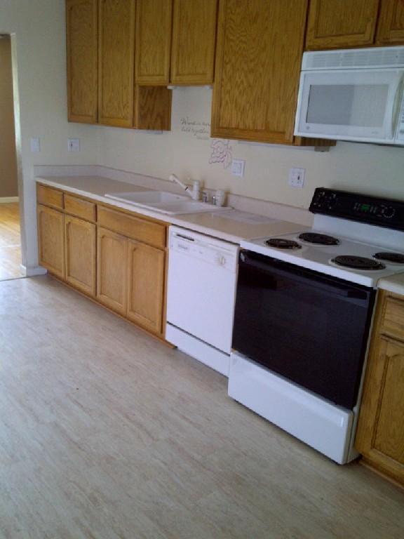 551 Mulberry Cir, Manteca, CA 95337 photo 2