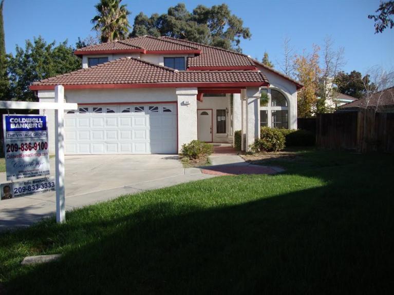140 Edgewood Ct, Tracy, CA 95376 photo 2
