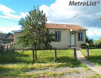 121 5th Ave, Gustine, CA 95322 photo 1