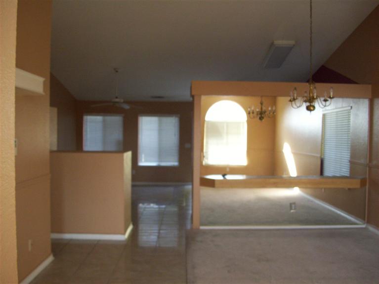 1239 Aristocrat Dr, Ceres, CA 95307 photo 4