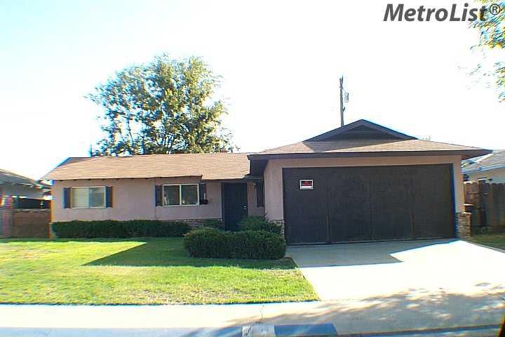 825 Middlecoff Ave, Modesto, CA 95351 photo 1
