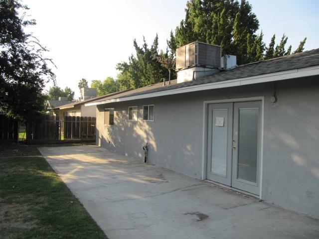 1400 Woodside Dr, Modesto, CA 95355 photo 5
