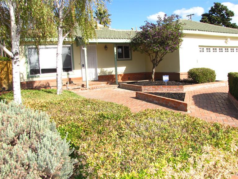 229 W Kent St, Manteca, CA 95337 photo 1