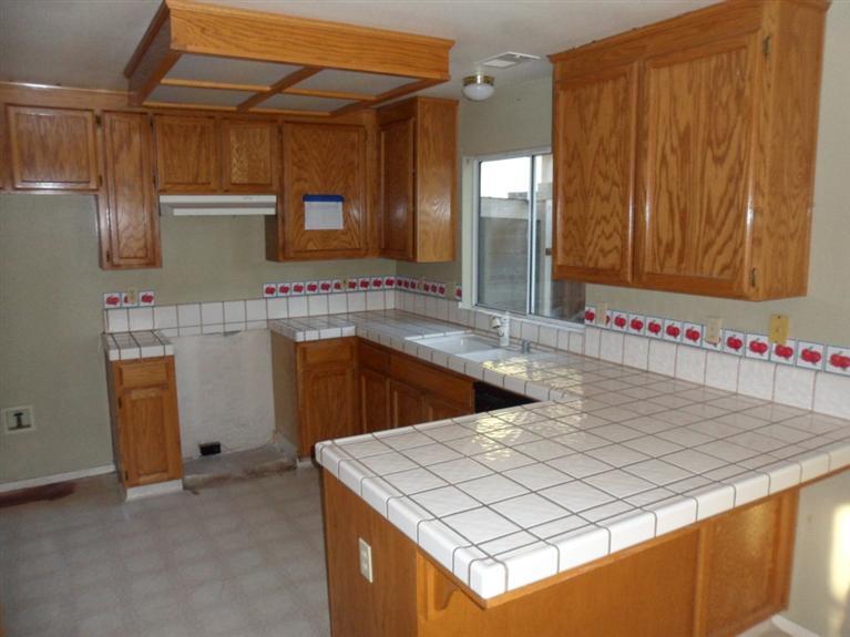2624 River Valley Cir, Modesto, CA 95351 photo 2