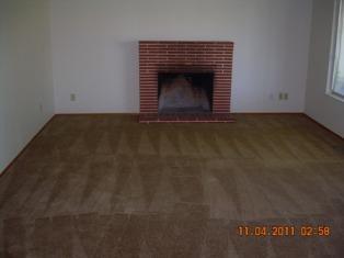 1906 W Walnut St, Lodi, CA 95242 photo 3