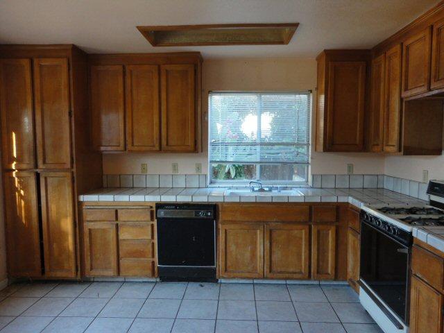 2720 Lahontan Dr, Modesto, CA 95358 photo 5