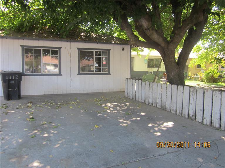 1112 Whitman Way, Modesto, CA 95351 photo 1