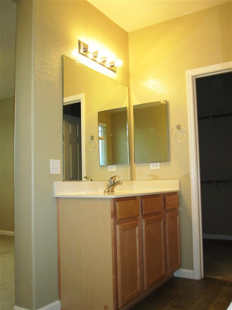 5537 Foxview Way, Elk Grove, CA 95757 photo 17