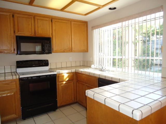 3920 Goodland Ct, Modesto, CA 95357 photo 6