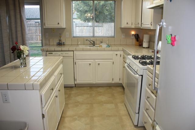 199 Spoonbill Ln, Galt, CA 95632 photo 2