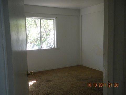 624 Joaquin St, Manteca, CA 95337 photo 4