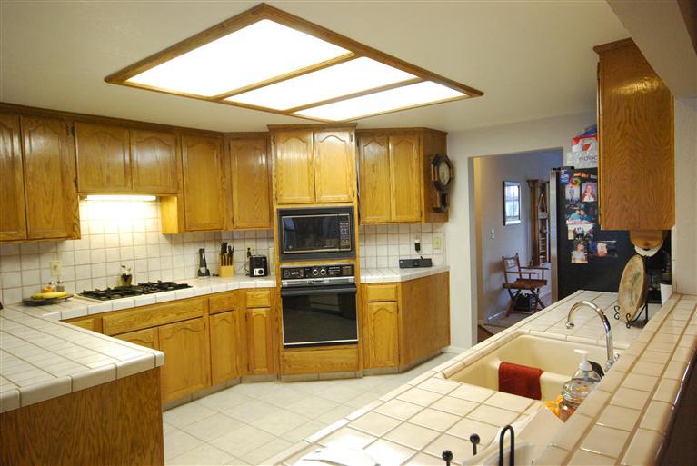 3833 Mondrian Dr, Modesto, CA 95356 photo 3