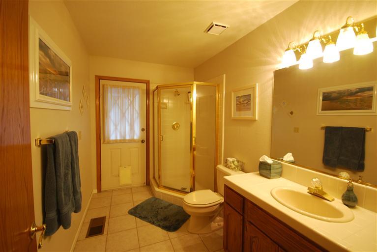 3833 Mondrian Dr, Modesto, CA 95356 photo 10