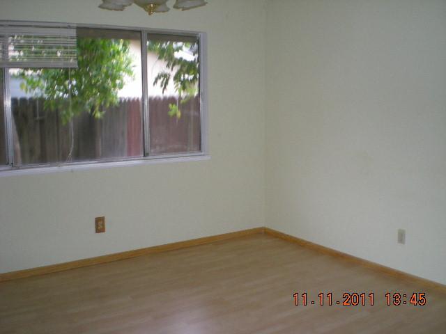 8309 Rasmussen Cir, Elverta, CA 95626 photo 2