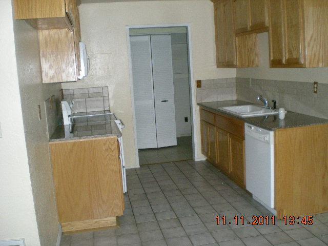 8309 Rasmussen Cir, Elverta, CA 95626 photo 4