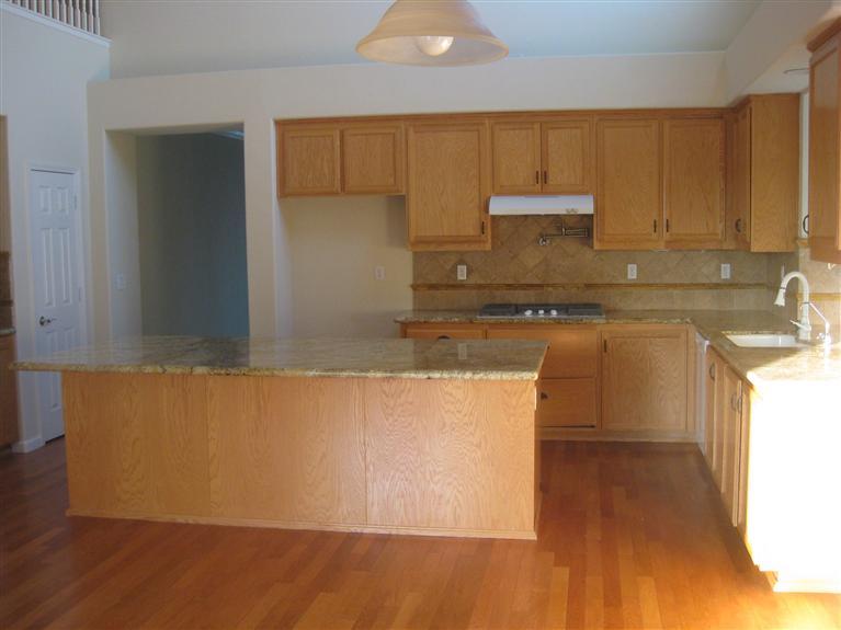 1208 Callaway Cir, Ripon, CA 95366 photo 5