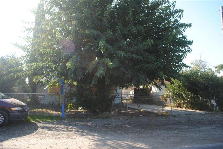 520 Glenn Ave, Modesto, CA 95358 photo 2