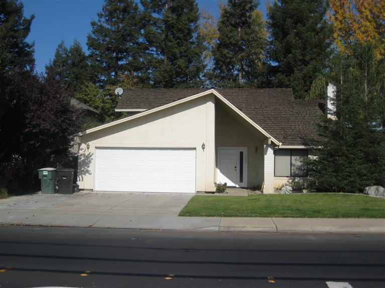 2409 Veneman Ave, Modesto, CA 95356 photo 1