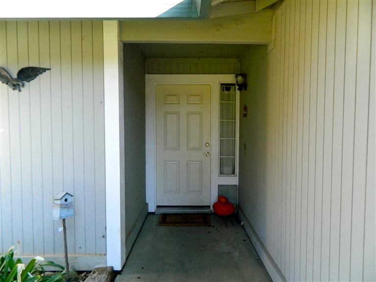 16869 Michael Ct, Esparto, CA 95627 photo 2