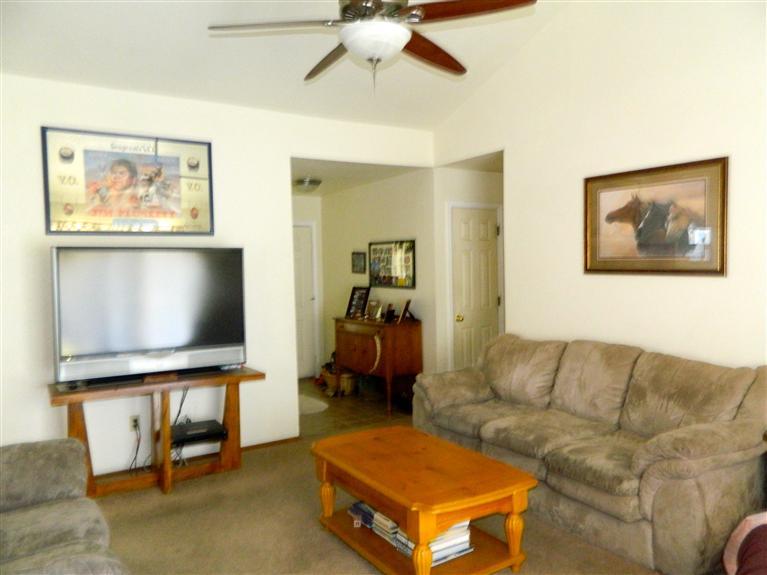 16869 Michael Ct, Esparto, CA 95627 photo 5