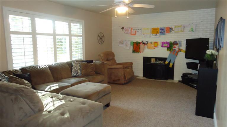 1413 Bowen Ave, Modesto, CA 95350 photo 1