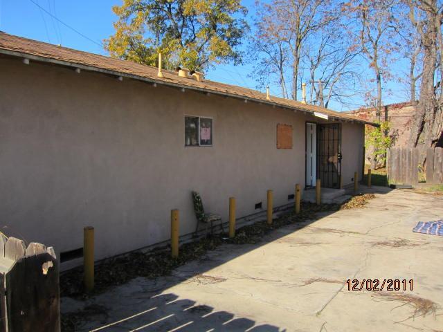 318 Laurel Ave, Modesto, CA 95351 photo 2