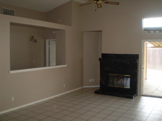 1817 Coventry Garden Way, Modesto, CA 95358 photo 3