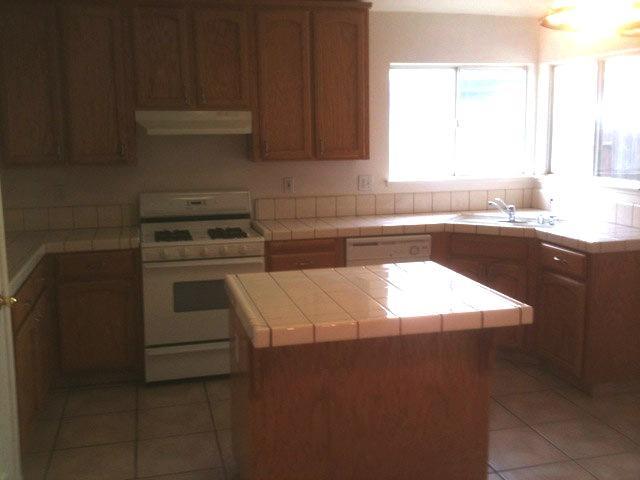 1341 Daniel Way, Ceres, CA 95307 photo 4