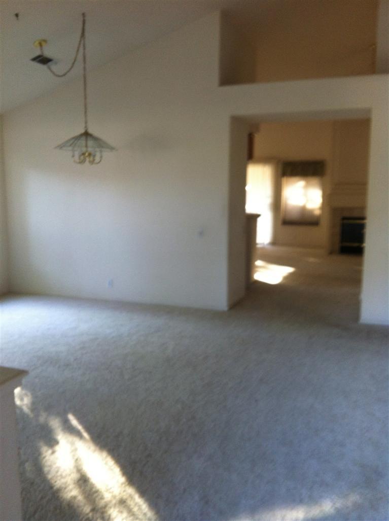 1700 Volendam Ave, Modesto, CA 95356 photo 3