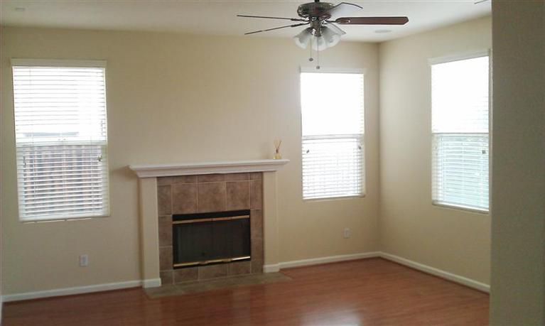 489 Girard Dr, Tracy, CA 95377 photo 4