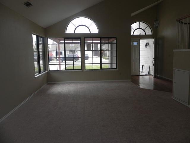 1014 Eleanor Ln, Manteca, CA 95337 photo 3