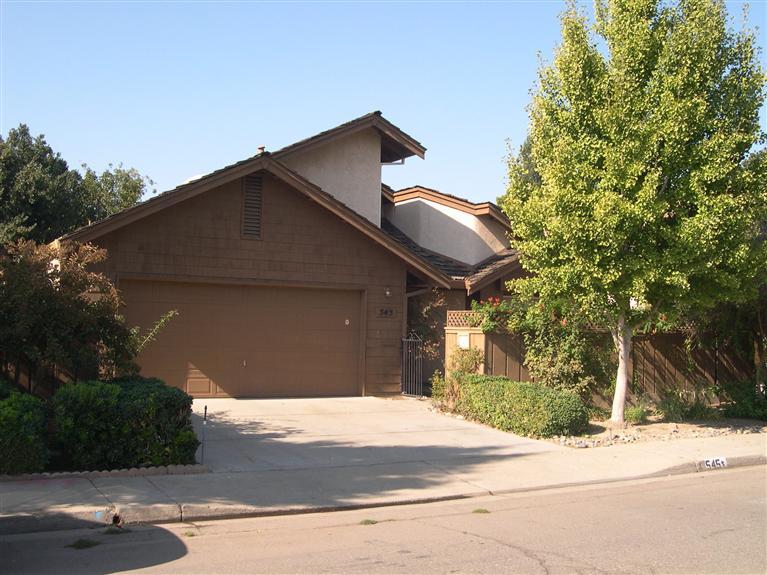 545 Oakbrook Dr, Modesto, CA 95354 photo 2