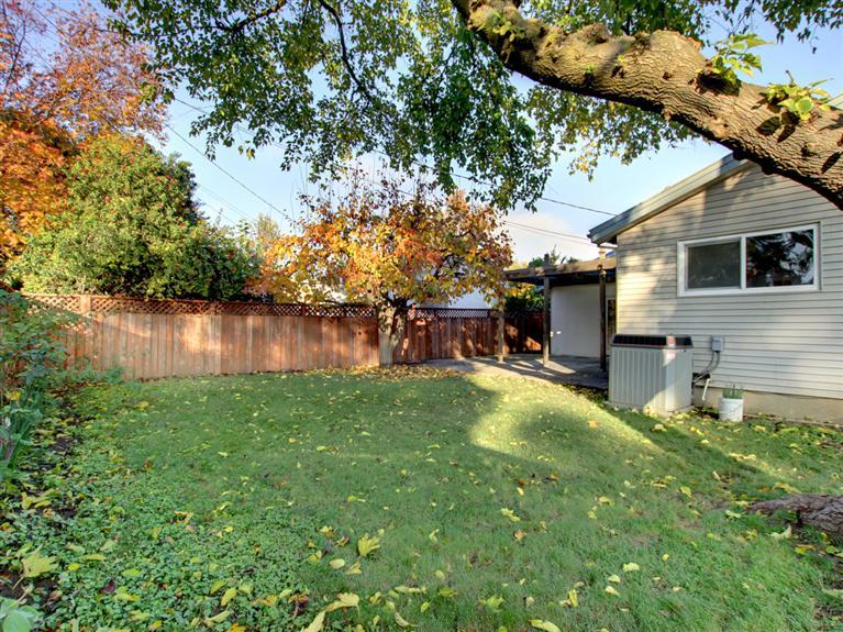 1203 Pacific Dr, Davis, CA 95616 photo 17