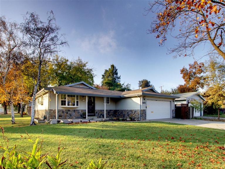 1203 Pacific Dr, Davis, CA 95616 photo 2