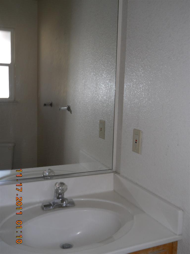 1092 Aristocrat Dr, Ceres, CA 95307 photo 7