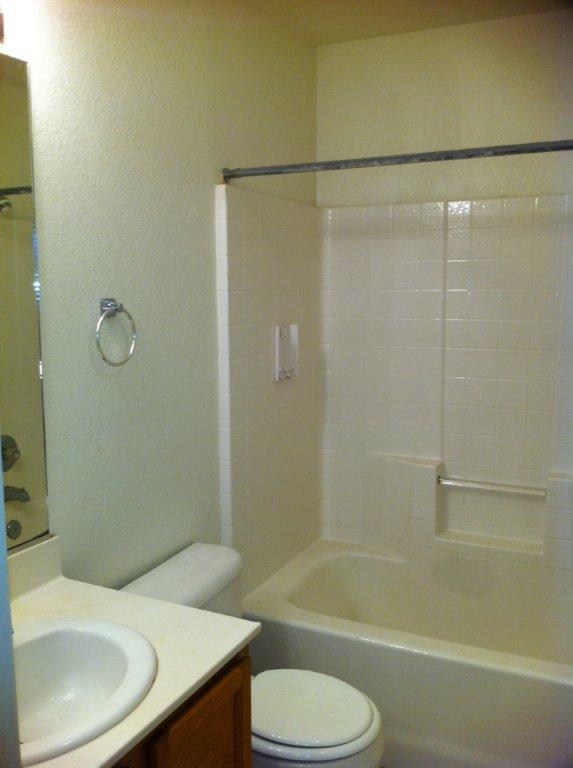 1138 Kestrel Dr, Patterson, CA 95363 photo 7